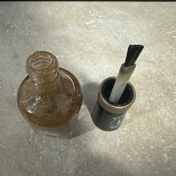 Sally Hansen Miracle Gel - 5 for $25 for items marked with ⭐️ - Picture 2 of 4